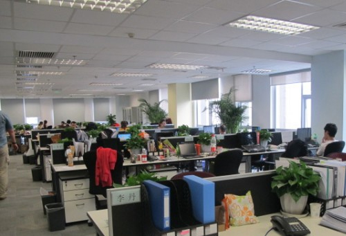 煙臺一只狗被困井下約3年后獲救，救援人員：期間一直有人投喂，設了機關才被救:蘇州精密電子 蘇州朗益精密