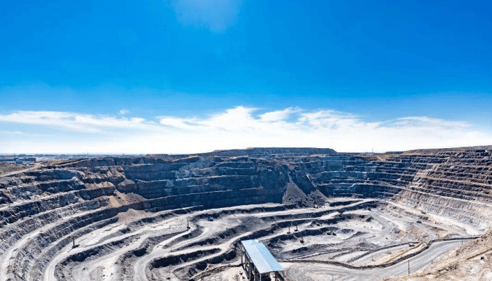 中國喊停供應<strong></p>
<p>精密機械收費</strong>，美國才意識到事情嚴重性：半導體扛不住，庫存僅夠用數月:精密機械收費